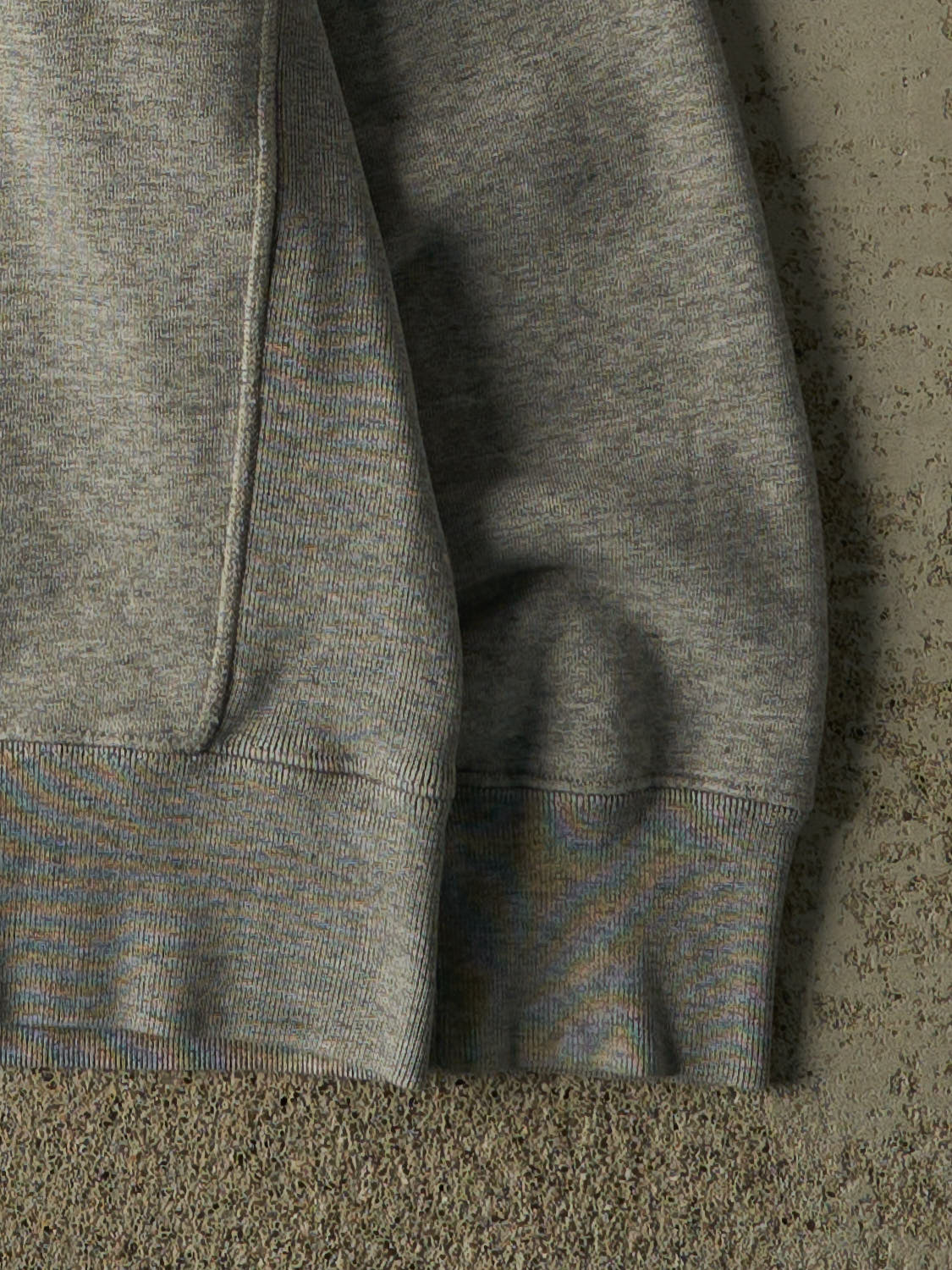 Vintage Y2K Grey Eddie Bauer Logo Crewneck (S/M)