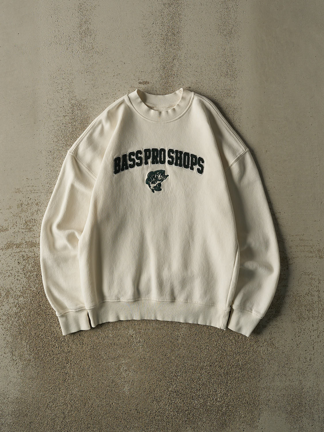 Vintage 90s Beige Bass Pro Shops Crewneck (S/M)