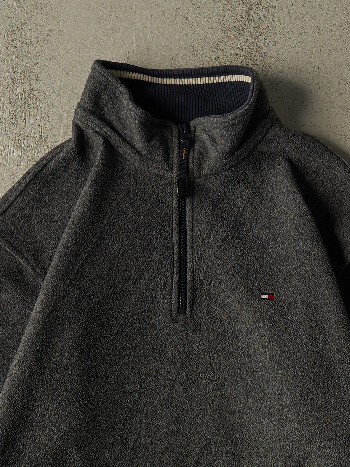 Vintage Y2K Grey Tommy Hilfiger Quarter Zip Fleece (XL)