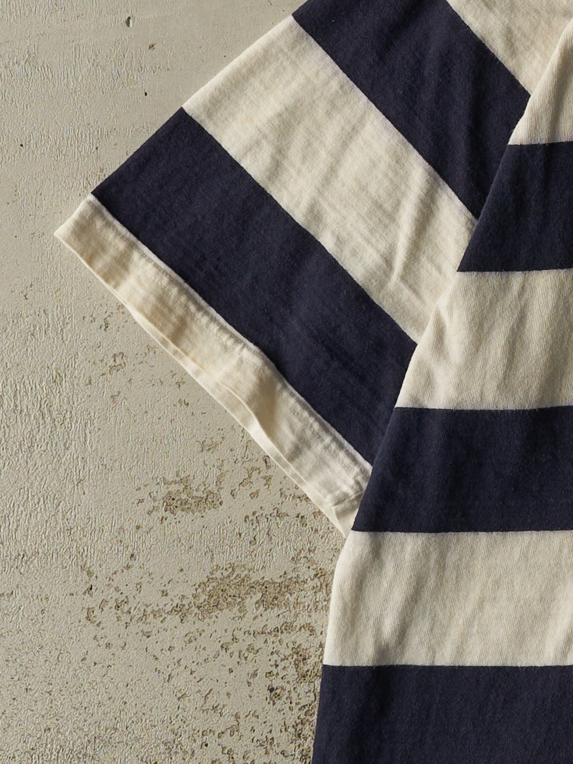 Vintage 90s Navy Blue Striped Tee (L/XL)