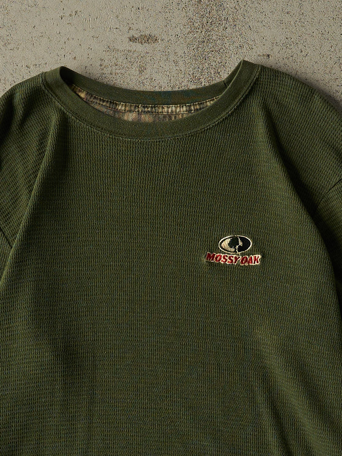 Vintage Y2K Green Mossy Oak Thermal Long Sleeve (M/L)