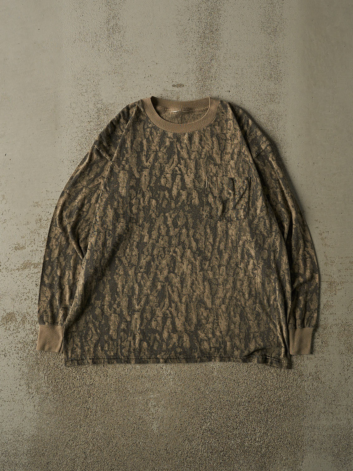 Vintage 90s Camo Pocket Long Sleeve (L/XL)
