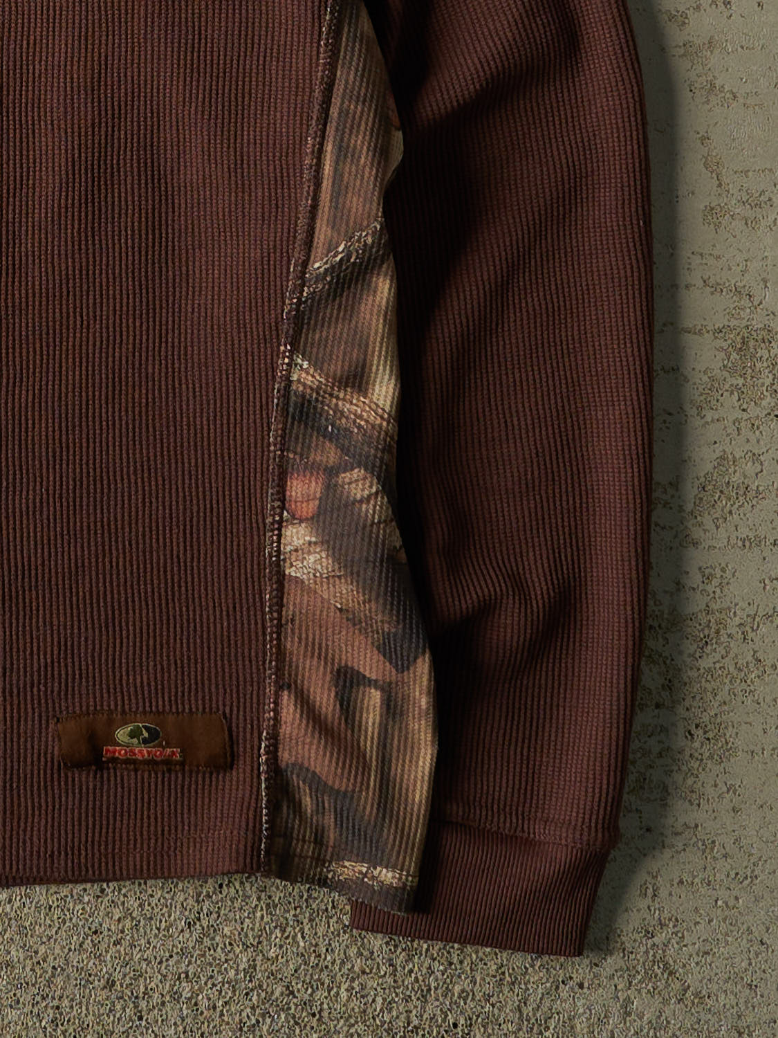 Vintage Y2K Brown Mossy Oak Thermal Long Sleeve (L)