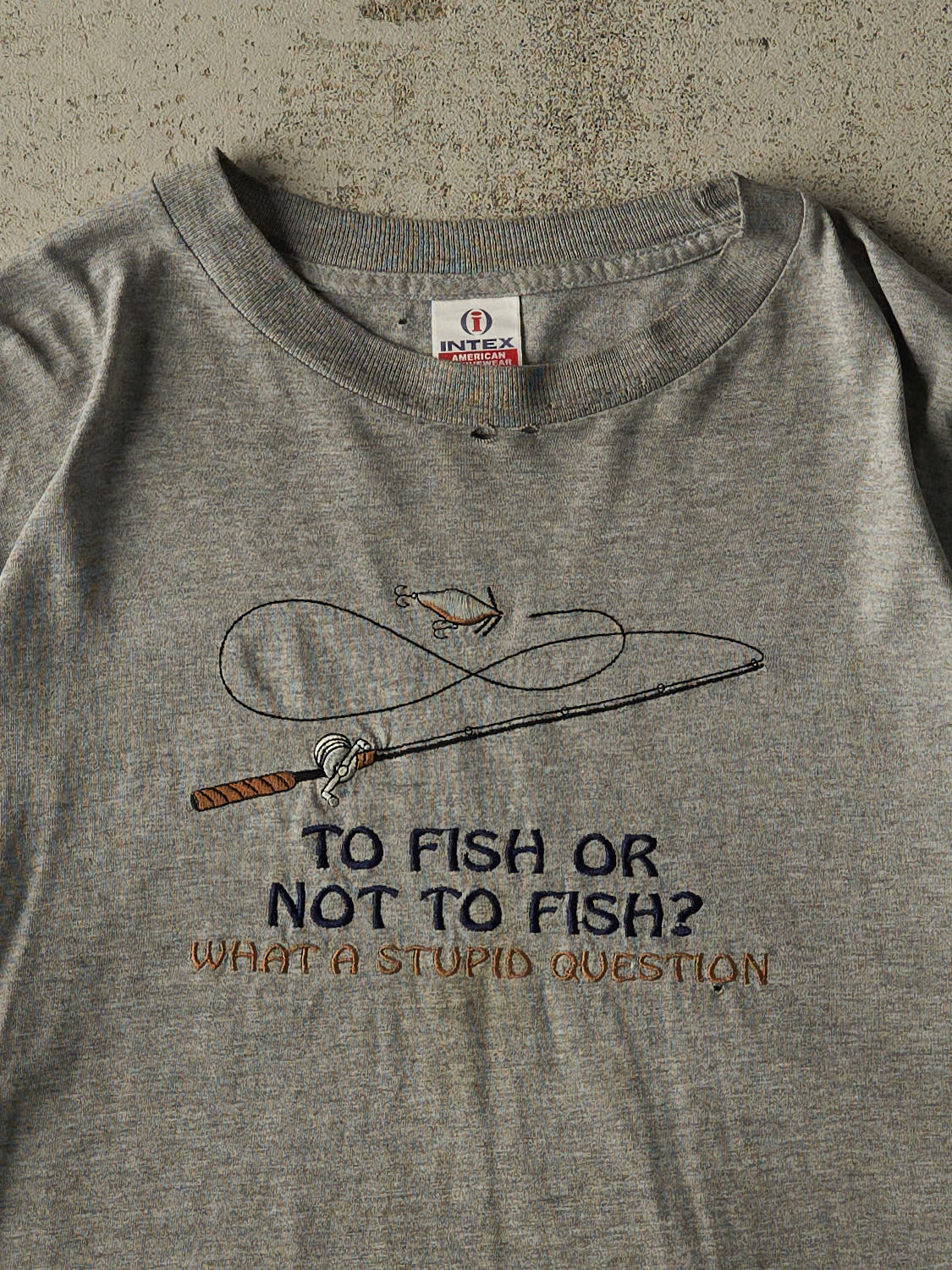 Vintage 90s Grey "To Fish or Not To Fish?" Slogan Tee (XL/XXL)
