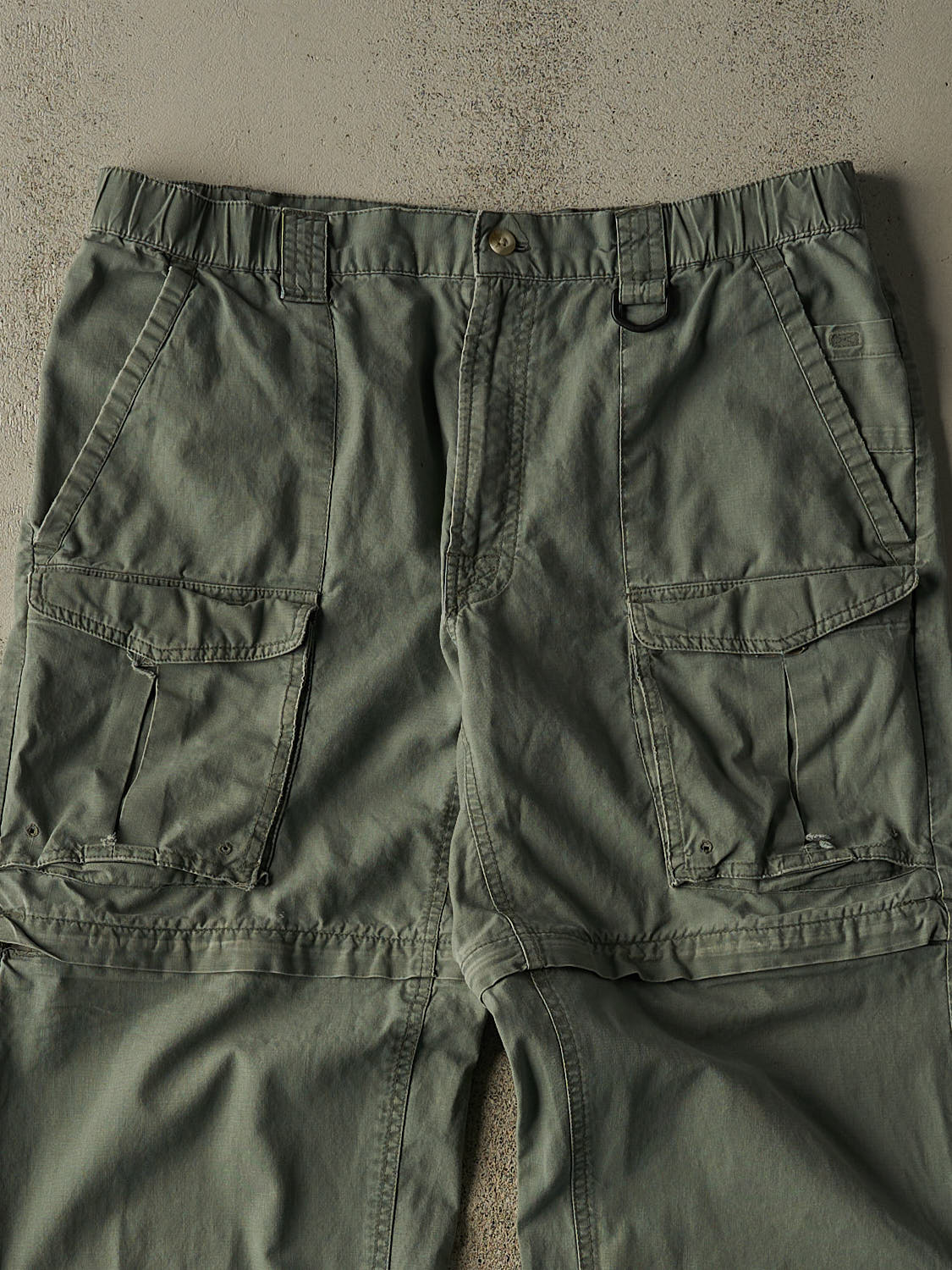 Vintage Y2K Green Columbia Zip Off Cargo Pants (34x28)