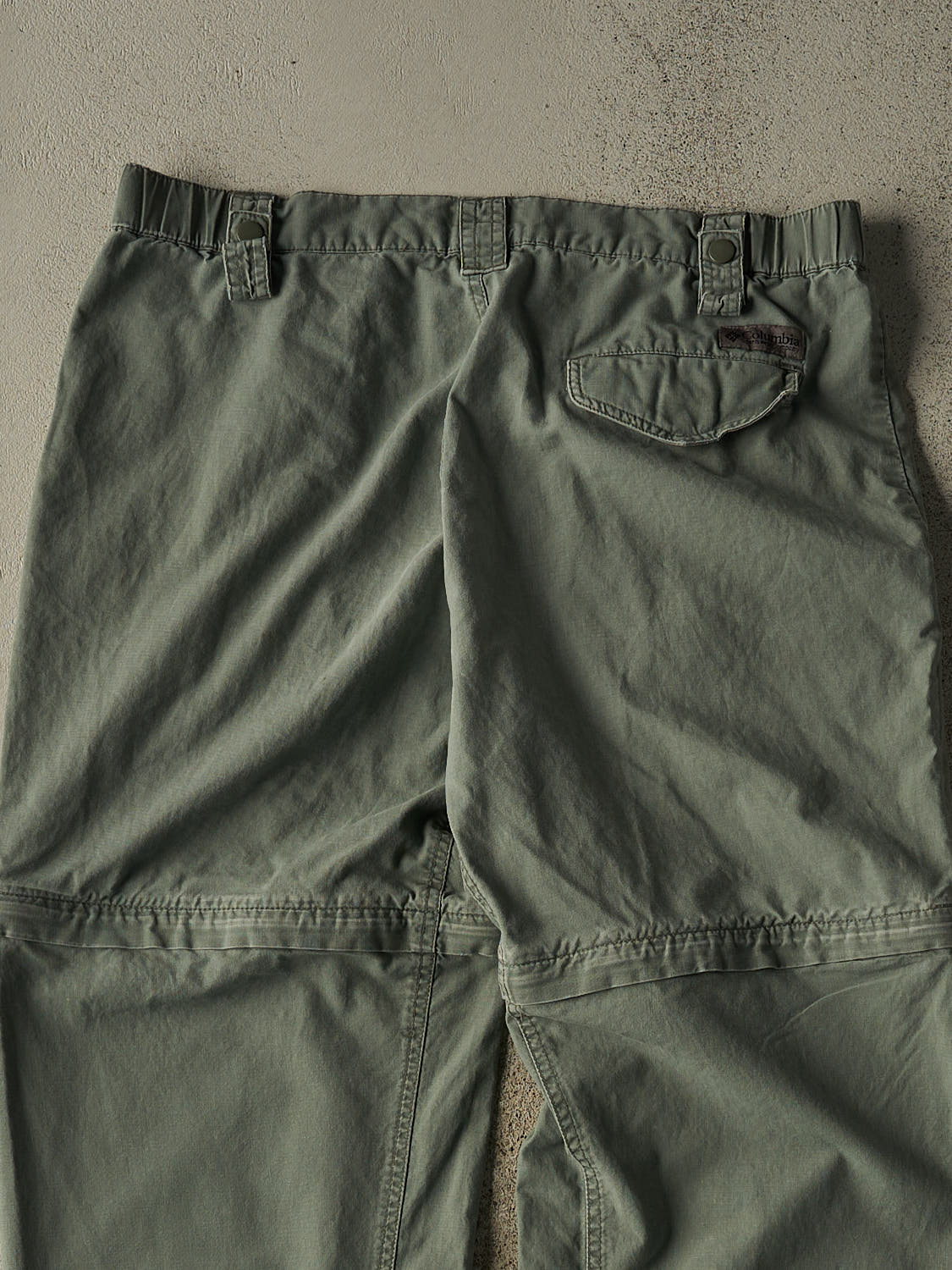 Vintage Y2K Green Columbia Zip Off Cargo Pants (34x28)