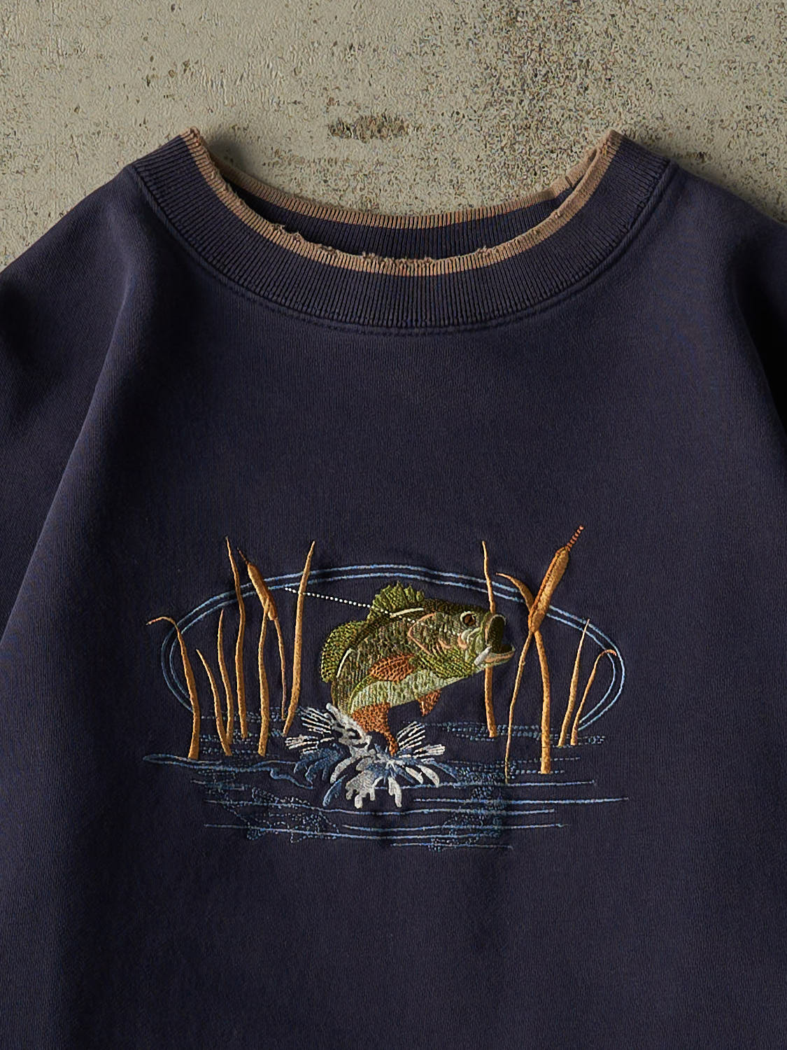 Vintage 90s Navy Blue Fish Embroidered Crewneck (M/L)