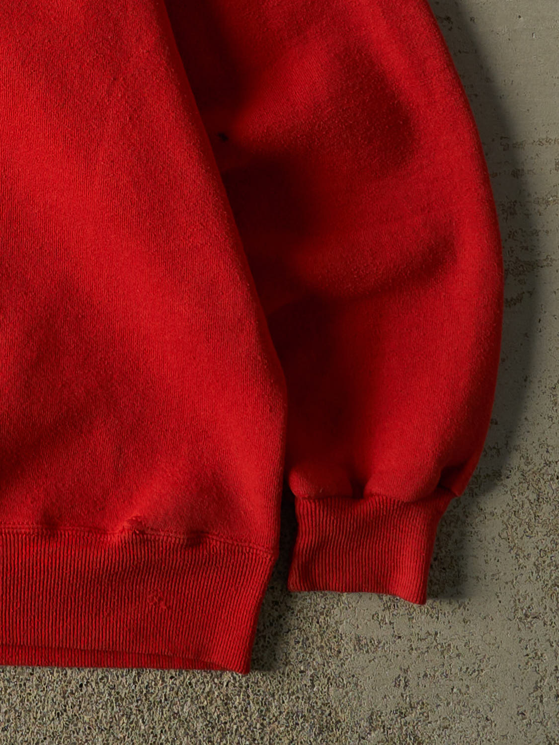 Vintage 90s Red Russell Athletic Blank Crewneck (L)