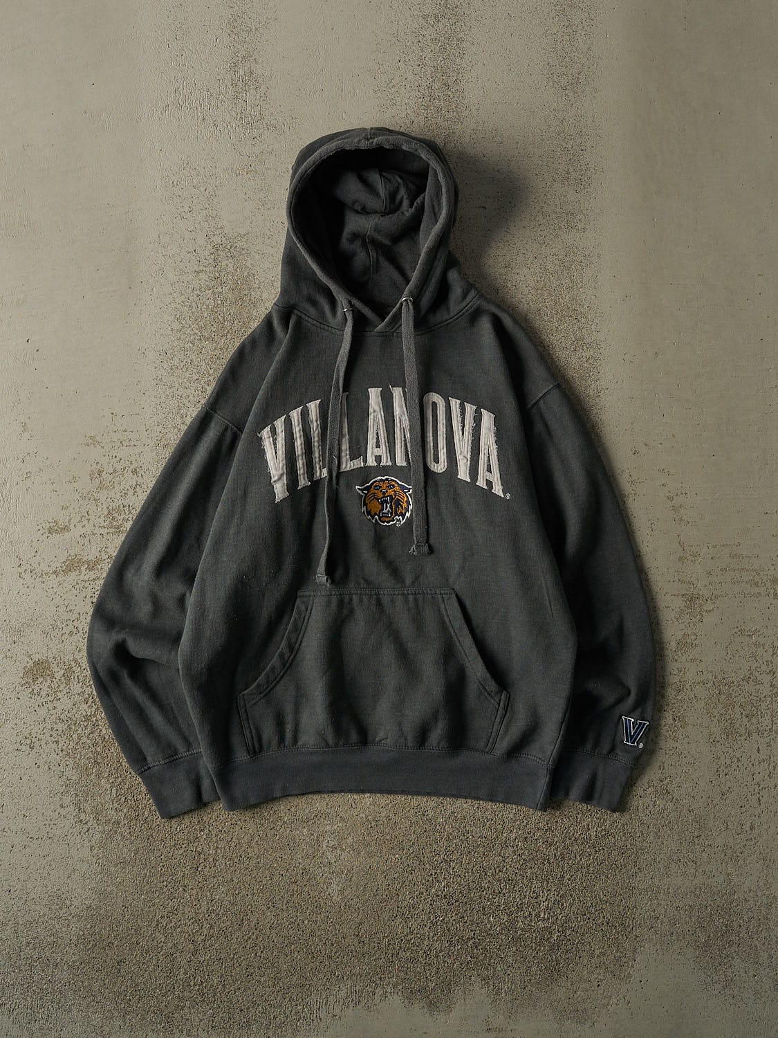Vintage Y2K Charcoal Grey Villanova University Hoodie (M)