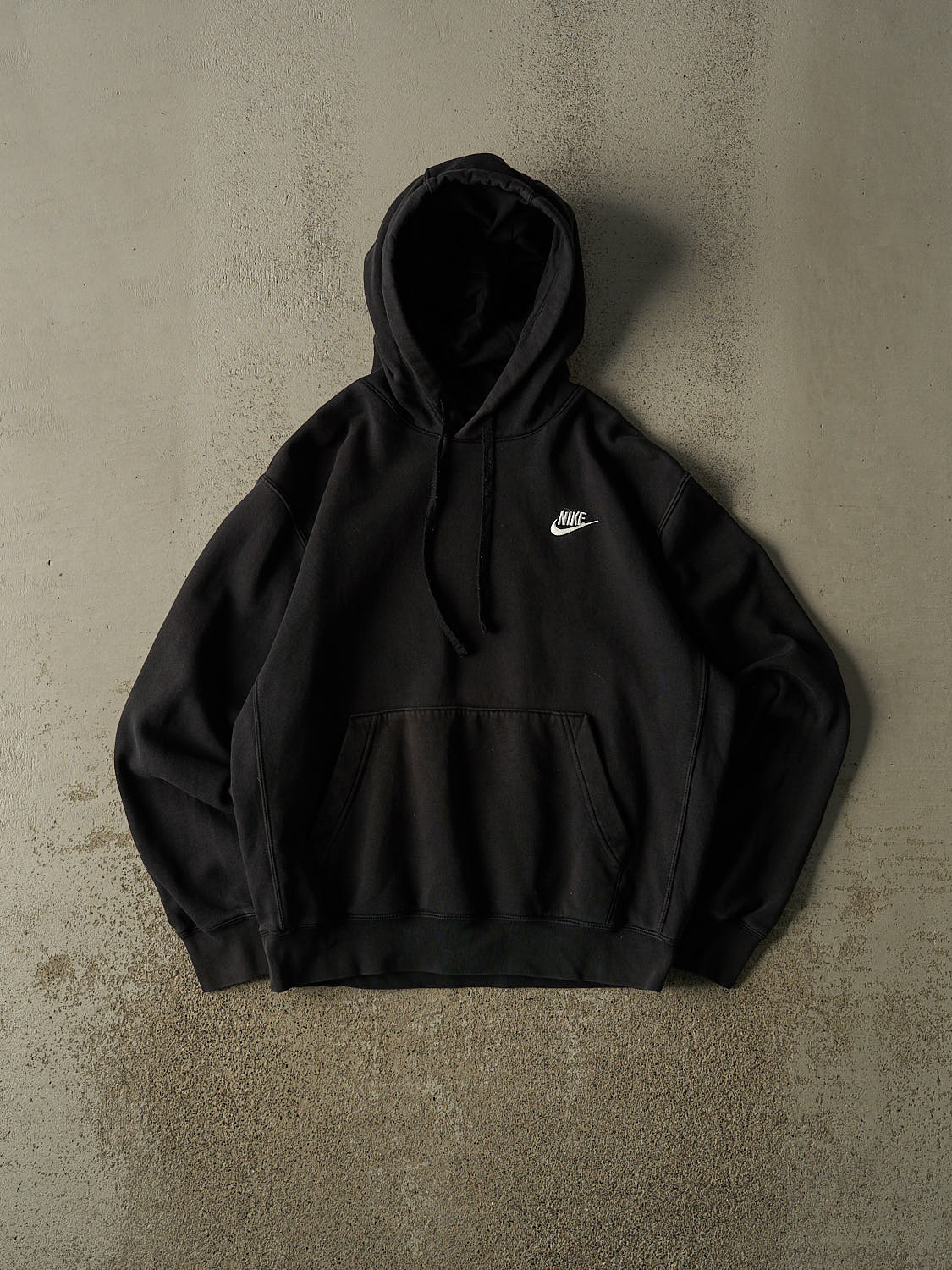 Vintage Y2K Black Nike Embroidered Hoodie (S/M)