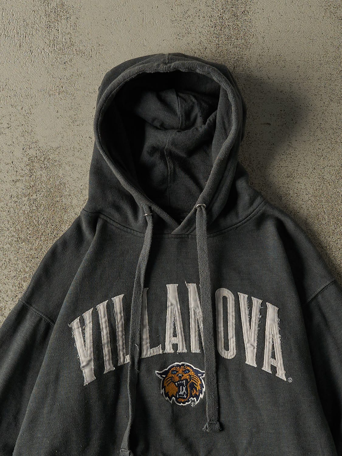 Vintage Y2K Charcoal Grey Villanova University Hoodie (M)