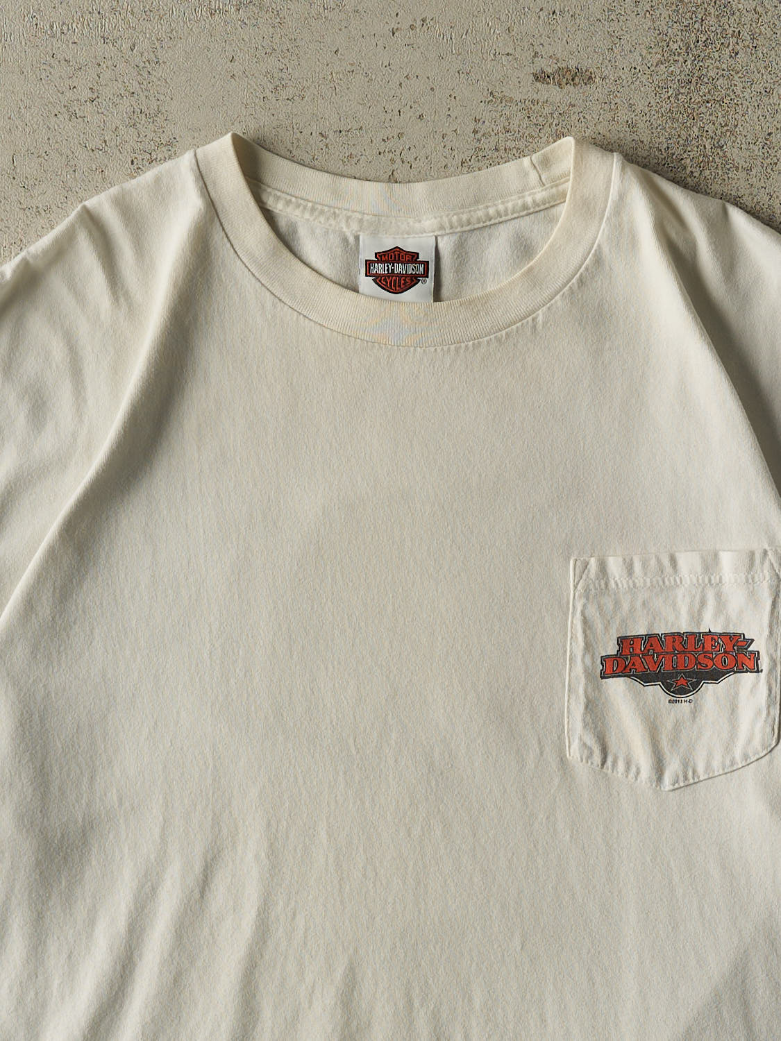 Vintage 13' White Harley Davidson Mississauga Pocket Tee (L/XL)
