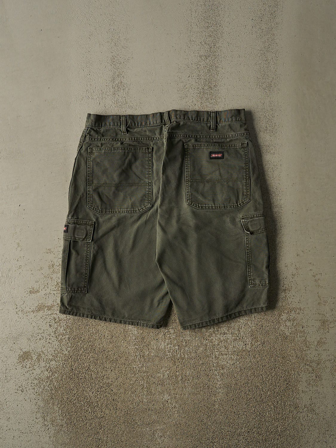 Vintage Y2K Green Dickies Cargo Work Shorts (36x12.5)