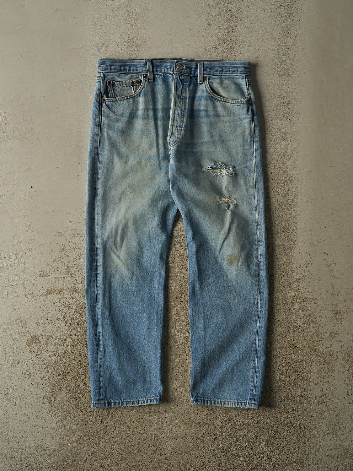 Vintage Y2K Light Wash Levi's 501 Jeans (34x27.5)