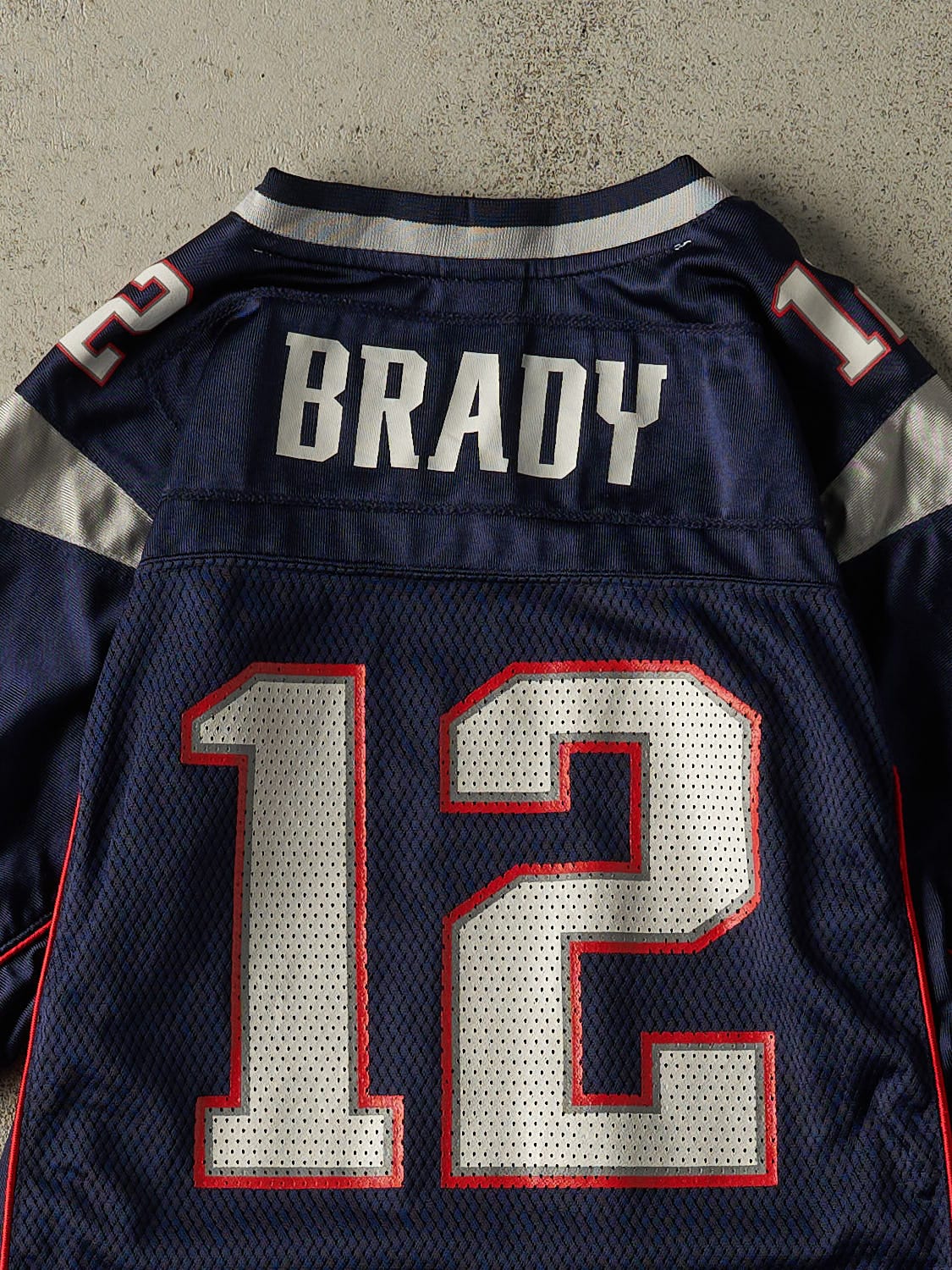 Vintage Y2K Navy Blue New England Patriots #12 Tom Brady Jersey (XS/S)