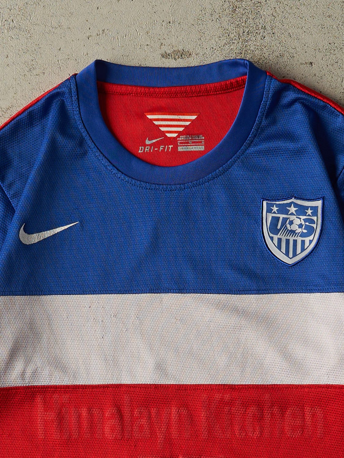 Vintage 14' Red, White & Blue Nike Team USA Jersey (M)
