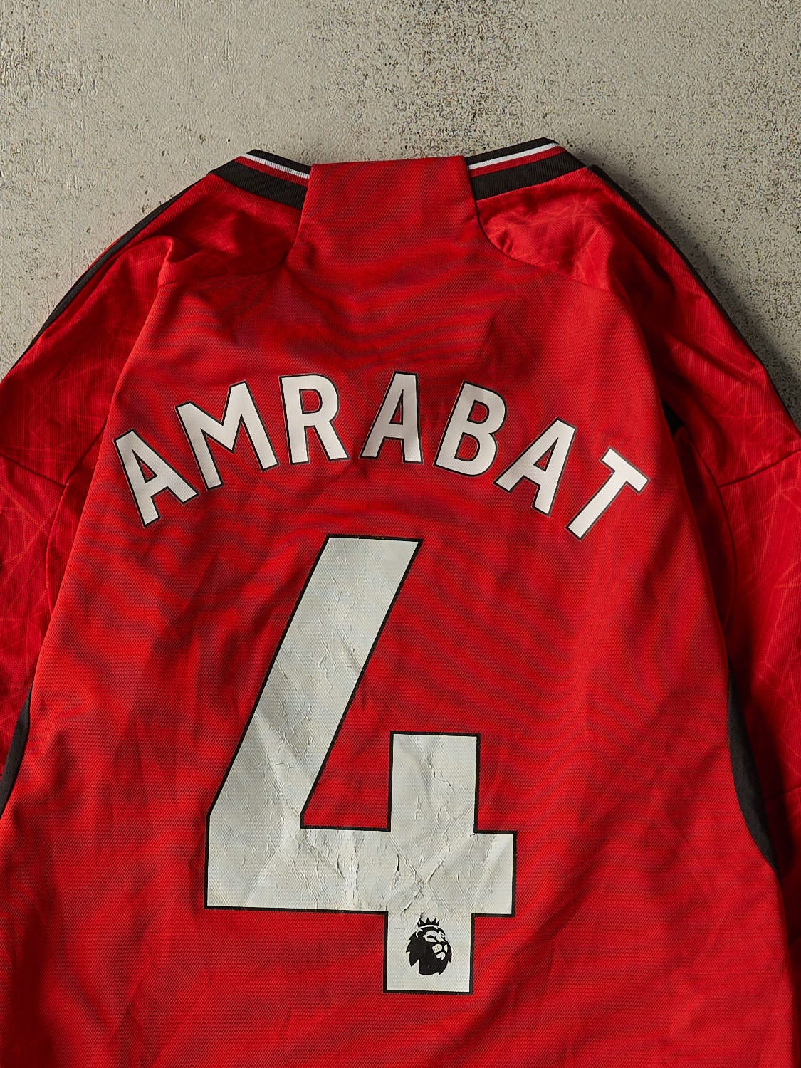 Vintage Y2K Red Manchester United #4 Amrabat Long Sleeve Jersey (S/M)