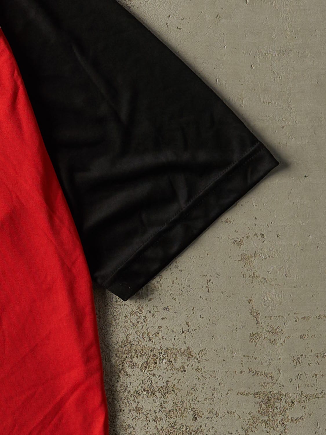Vintage Y2K Red, White & Black Manchester United Jersey (L/XL)