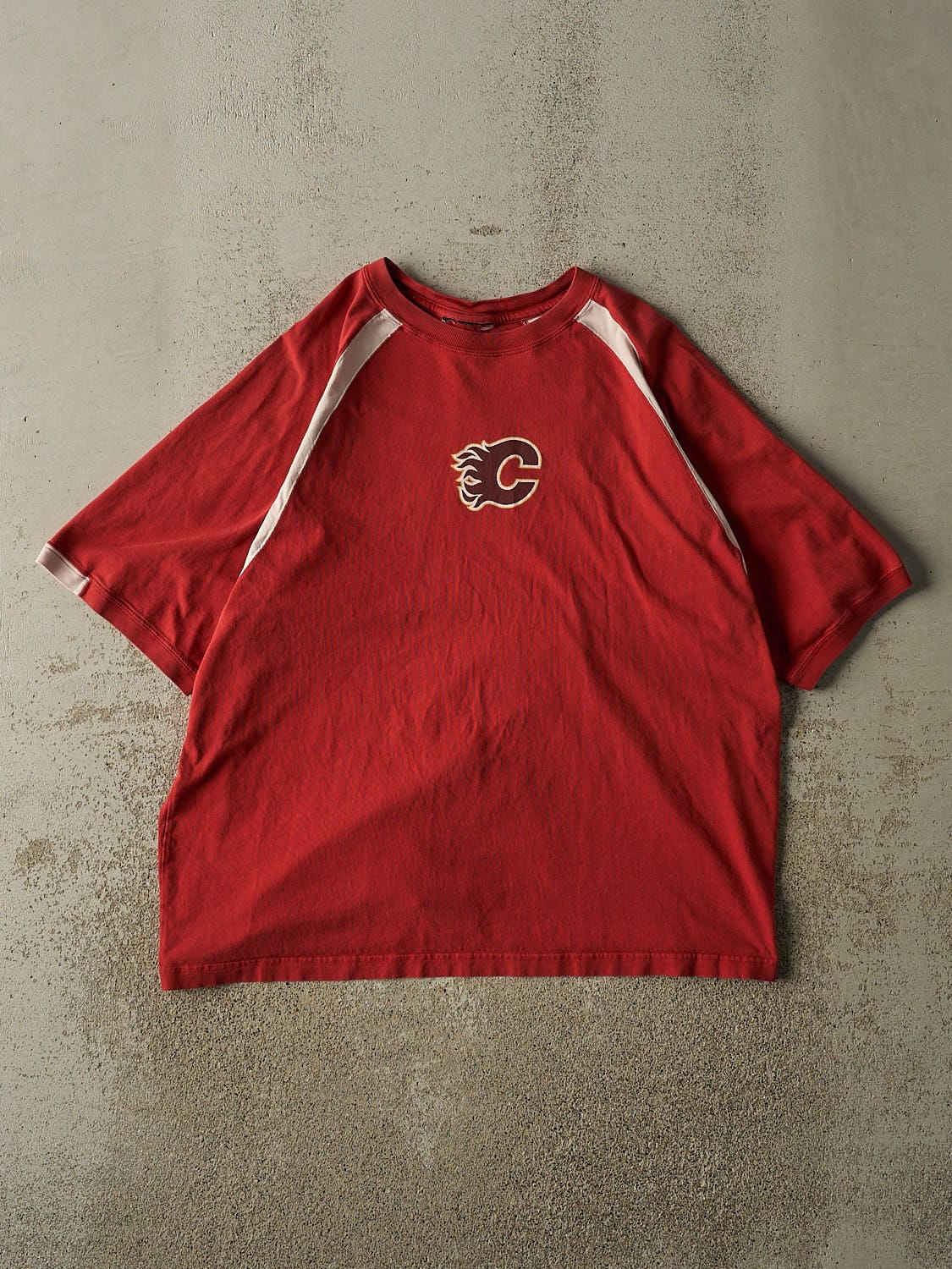 Vintage Y2K Burgundy Calgary Flames Tee (L/XL)