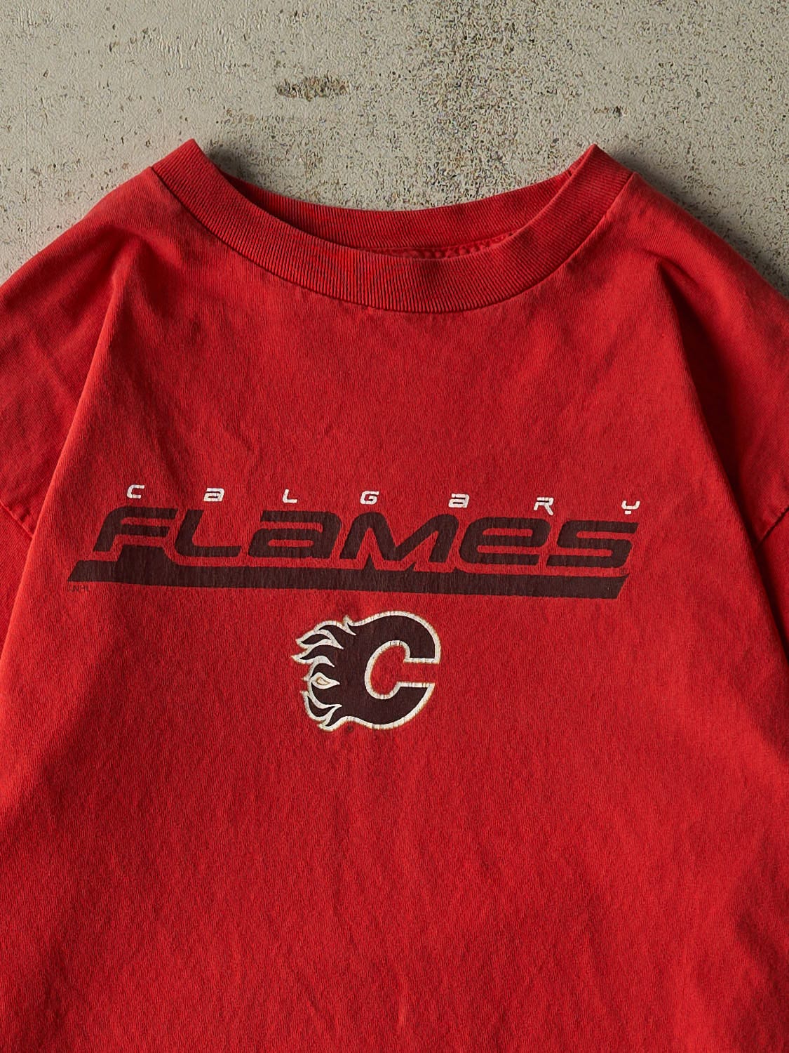 Vintage Y2K Red Calgary Flames Long Sleeve (S/M)