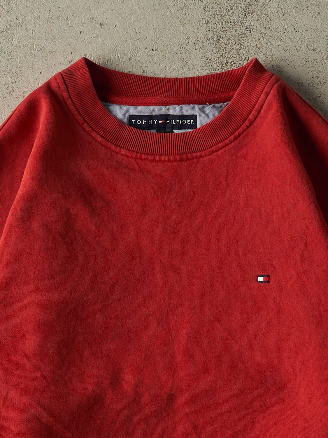 Vintage 90s Red Tommy Hilfiger Embroidered Crewneck (M)