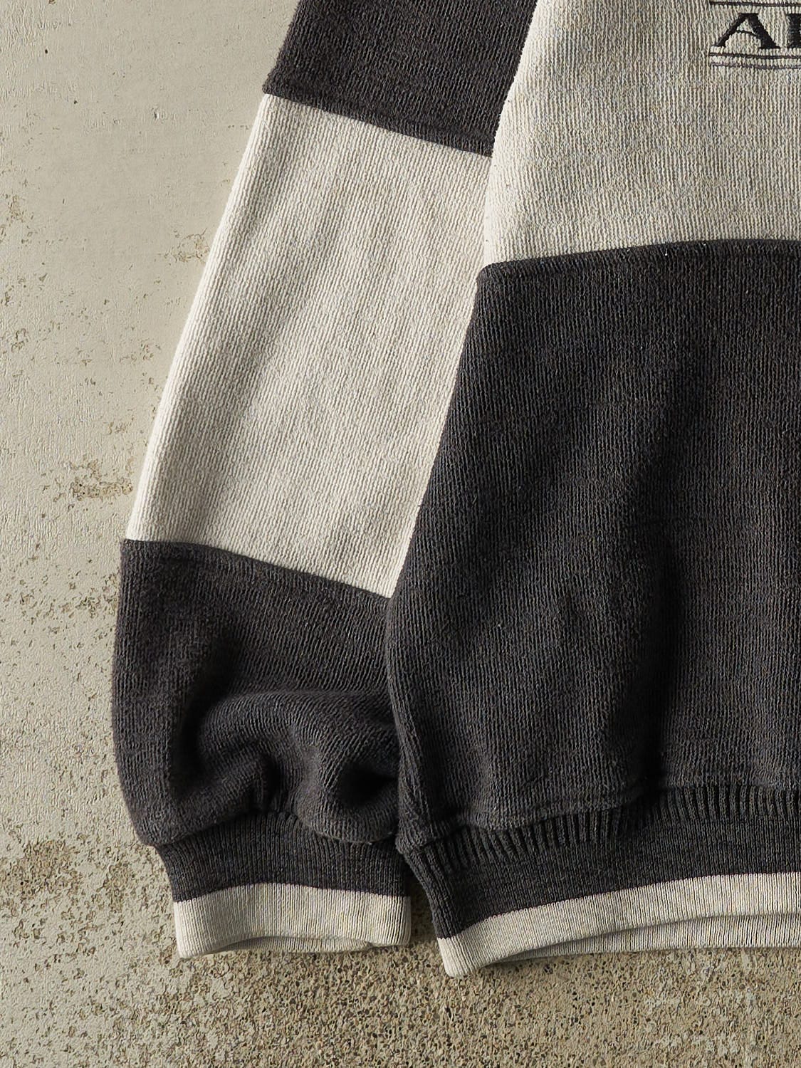Vintage 90s Grey & Beige Alaska Embroidered Crewneck (L/XL)