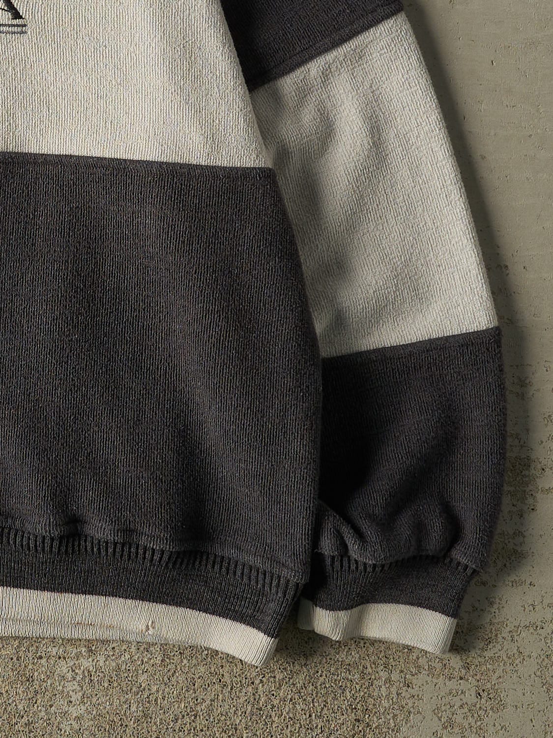Vintage 90s Grey & Beige Alaska Embroidered Crewneck (L/XL)