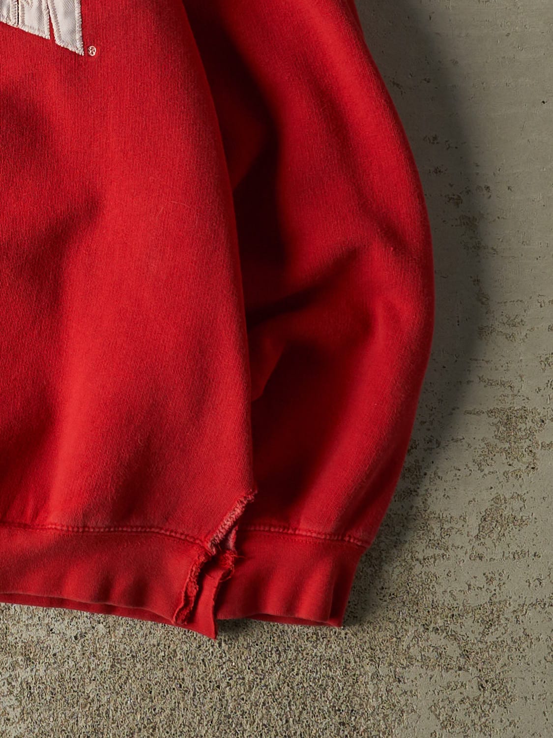 Vintage Y2K Red University of Wisconsin Embroidered Crewneck (S)
