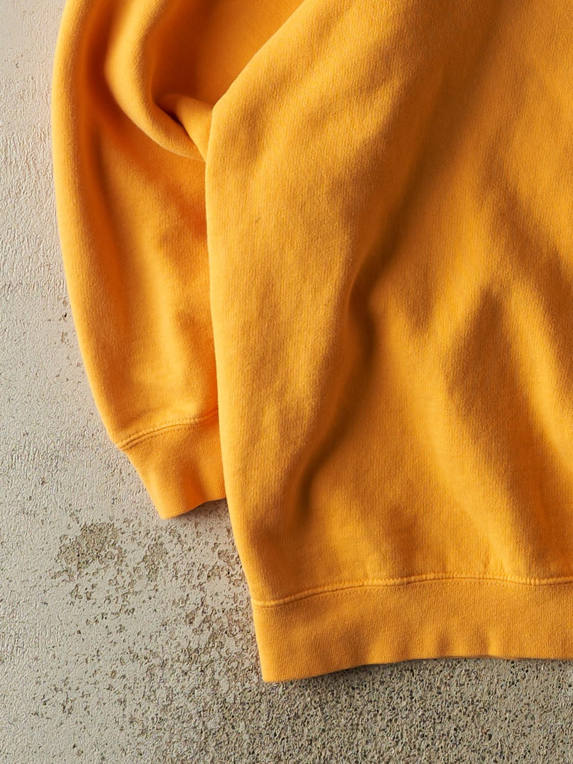 Vintage Y2K Yellow University of Iowa Crewneck (XL/XXL)