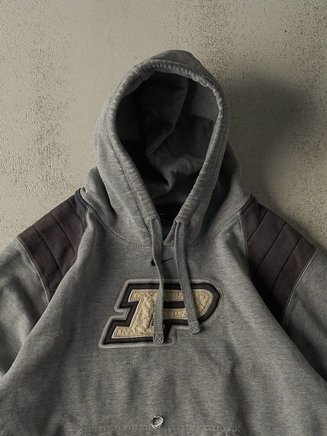 Vintage Y2K Charcoal Grey Nike Middle Swoosh Purdue University Hoodie (XL/XXL)