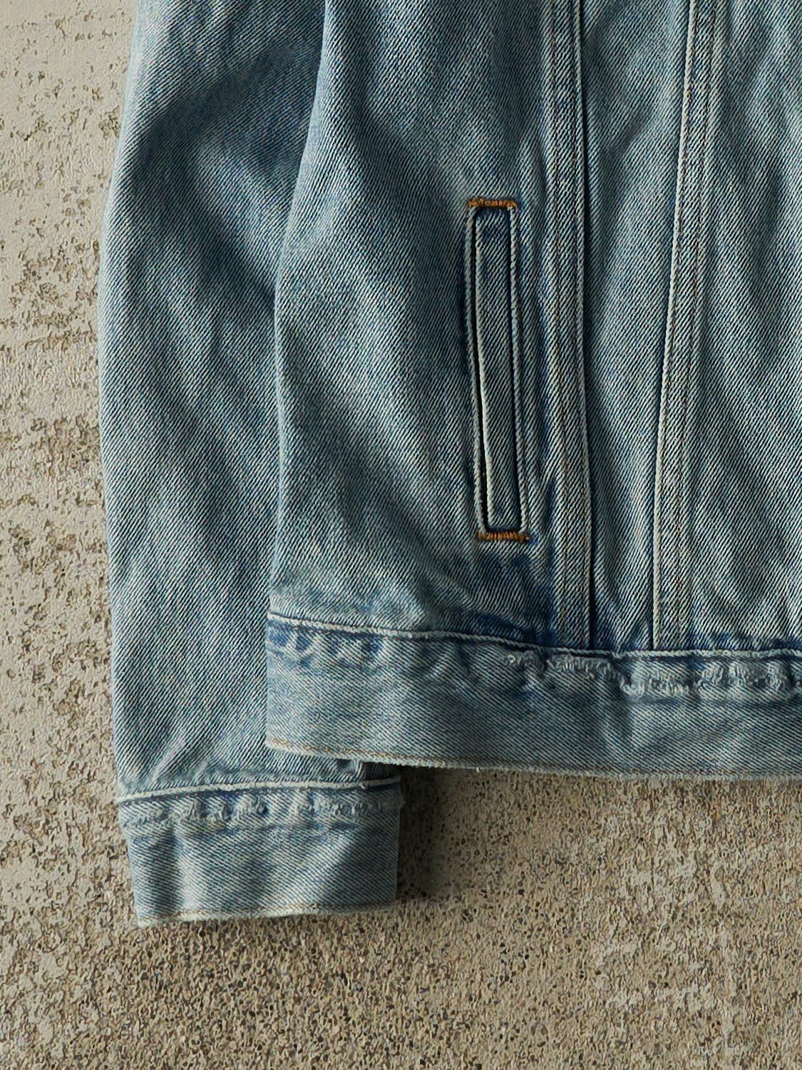 Vintage 90s Light Wash Levi's Jean Jacket (XS)
