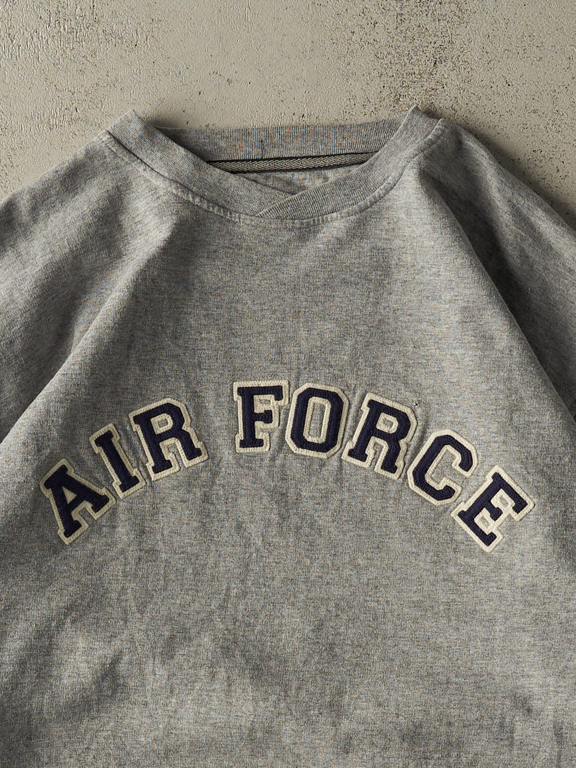 Vintage 90s Grey Air Force Embroidered Crewneck (XL/XXL)