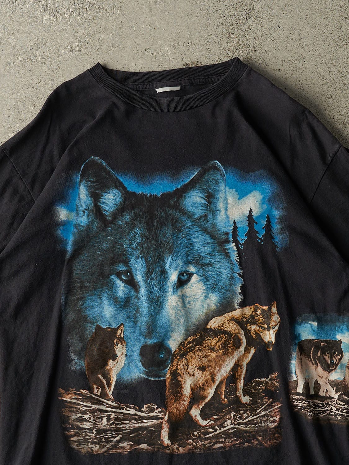 Vintage Y2K Black Wolf Tee (L/XL)
