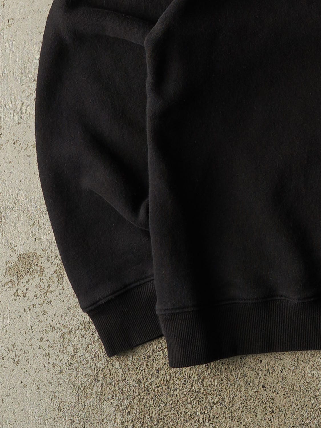 Vintage Y2K Black Russell Athletic Embroidered Crewneck (S/M)