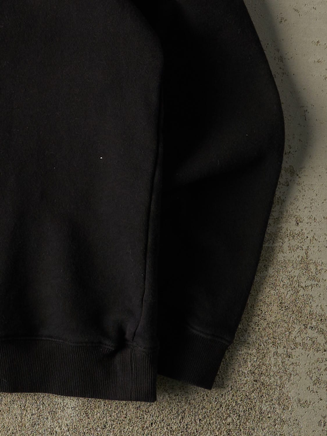Vintage Y2K Black Russell Athletic Embroidered Crewneck (S/M)