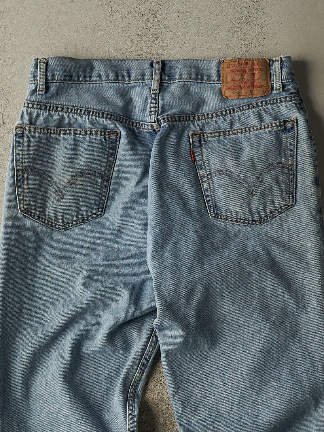 Vintage 90s Light Wash Levi's 505 Jeans (34x25.5)