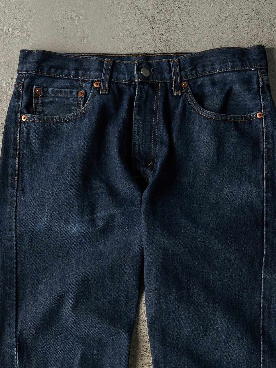 Vintage Y2K Dark Wash Levi's 505 Jeans (33x30.5)