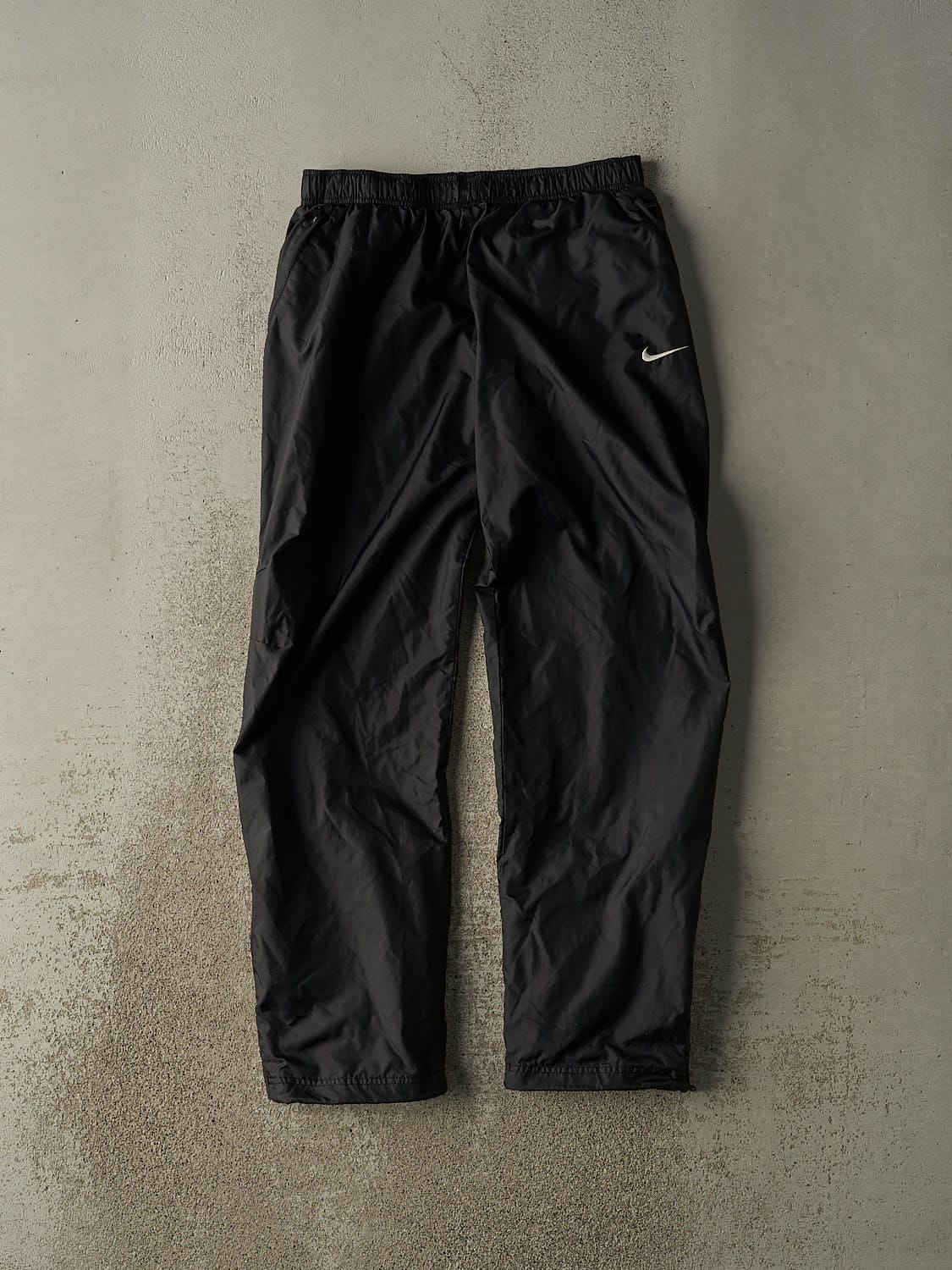 Vintage Y2K Black Nike Embroidered Track Pants (29x30)