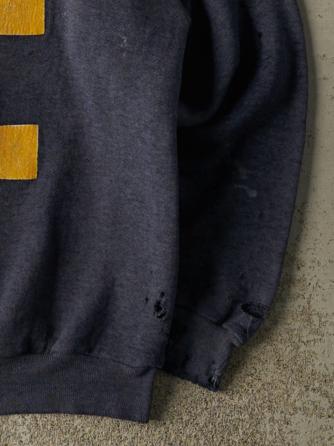 Vintage 80s Navy Blue West Virginia Mountaineers Crewneck (L/XL)