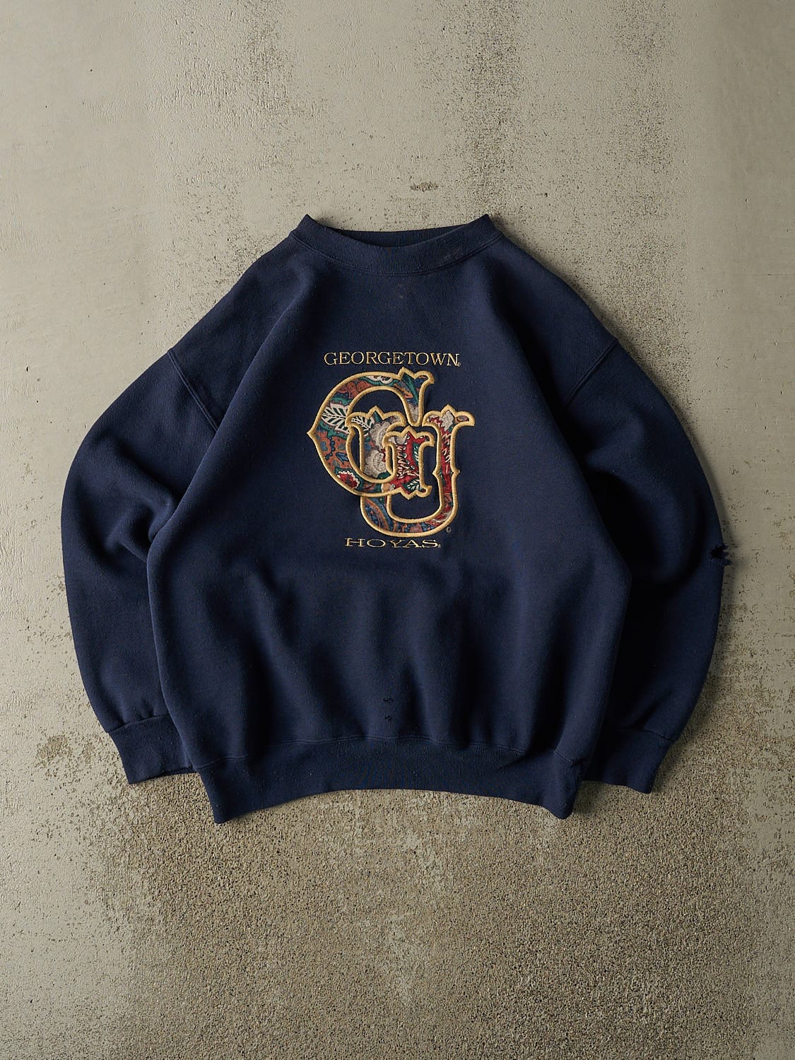 Vintage 90s Navy Blue Georgetown University Hoyas Embroidered Crewneck (M)