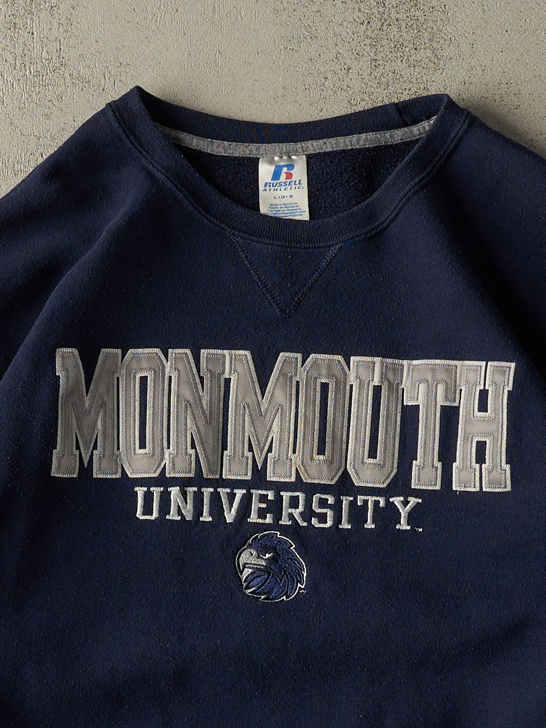 Vintage Y2K Navy Blue Russell Athletic Monmouth University Crewneck (M/L)
