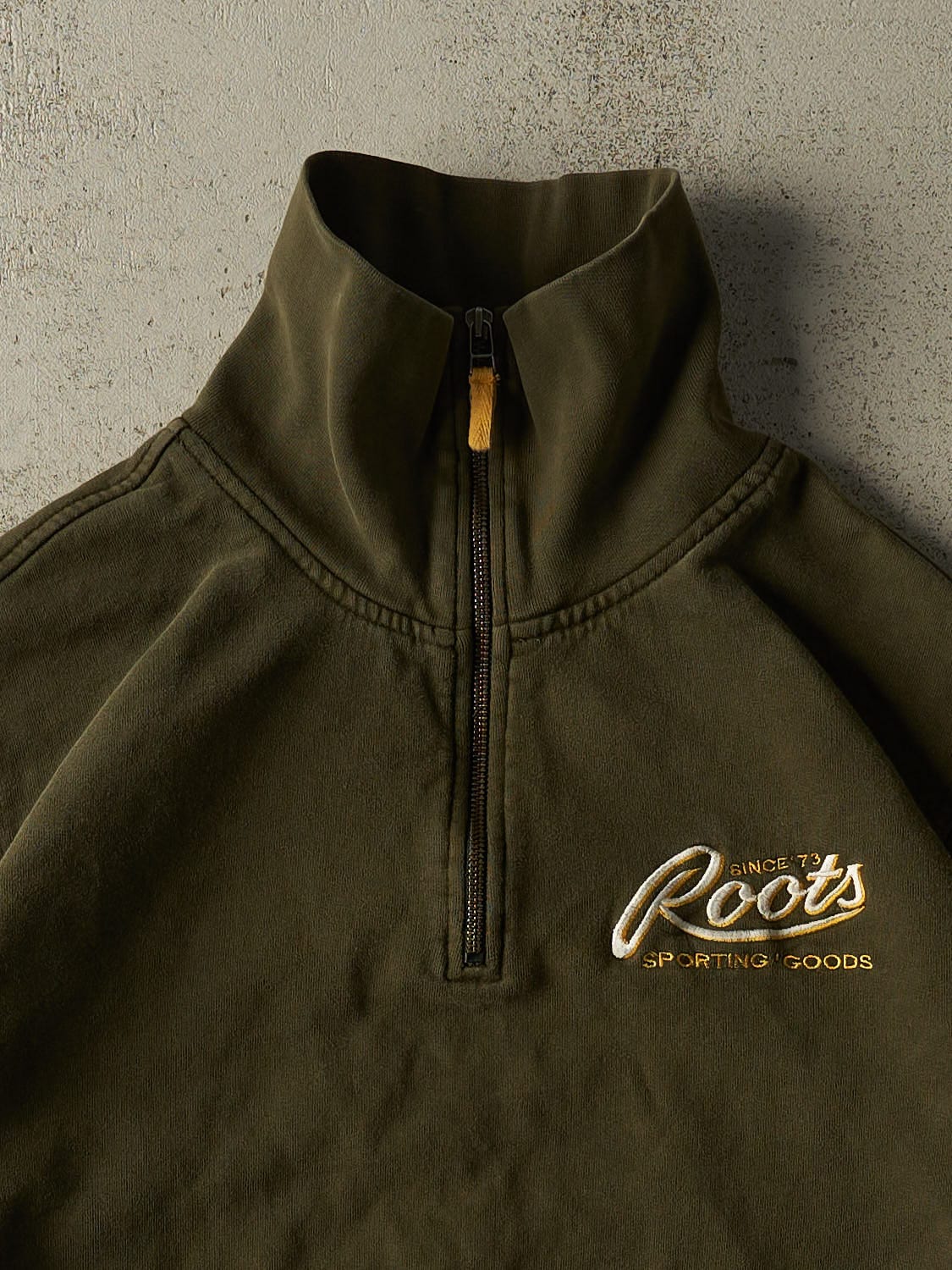 Vintage 90s Green Roots Embroidered Quarter Zip Sweater (L/XL)