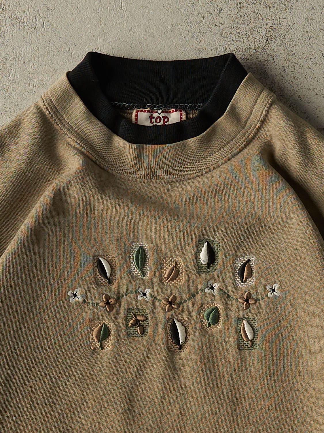 Vintage 90s Green Nature Embroidered Crewneck (M/L)