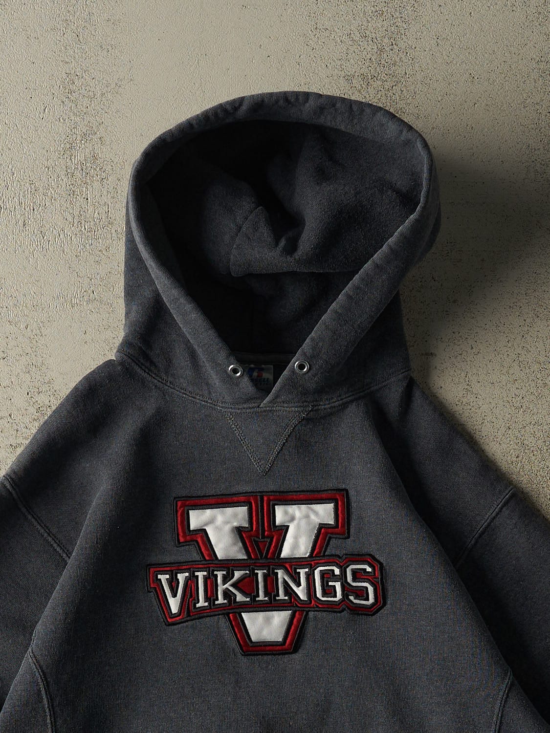Vintage Y2K Charcoal Grey Russell Athletic Vikings Hoodie (S/M)