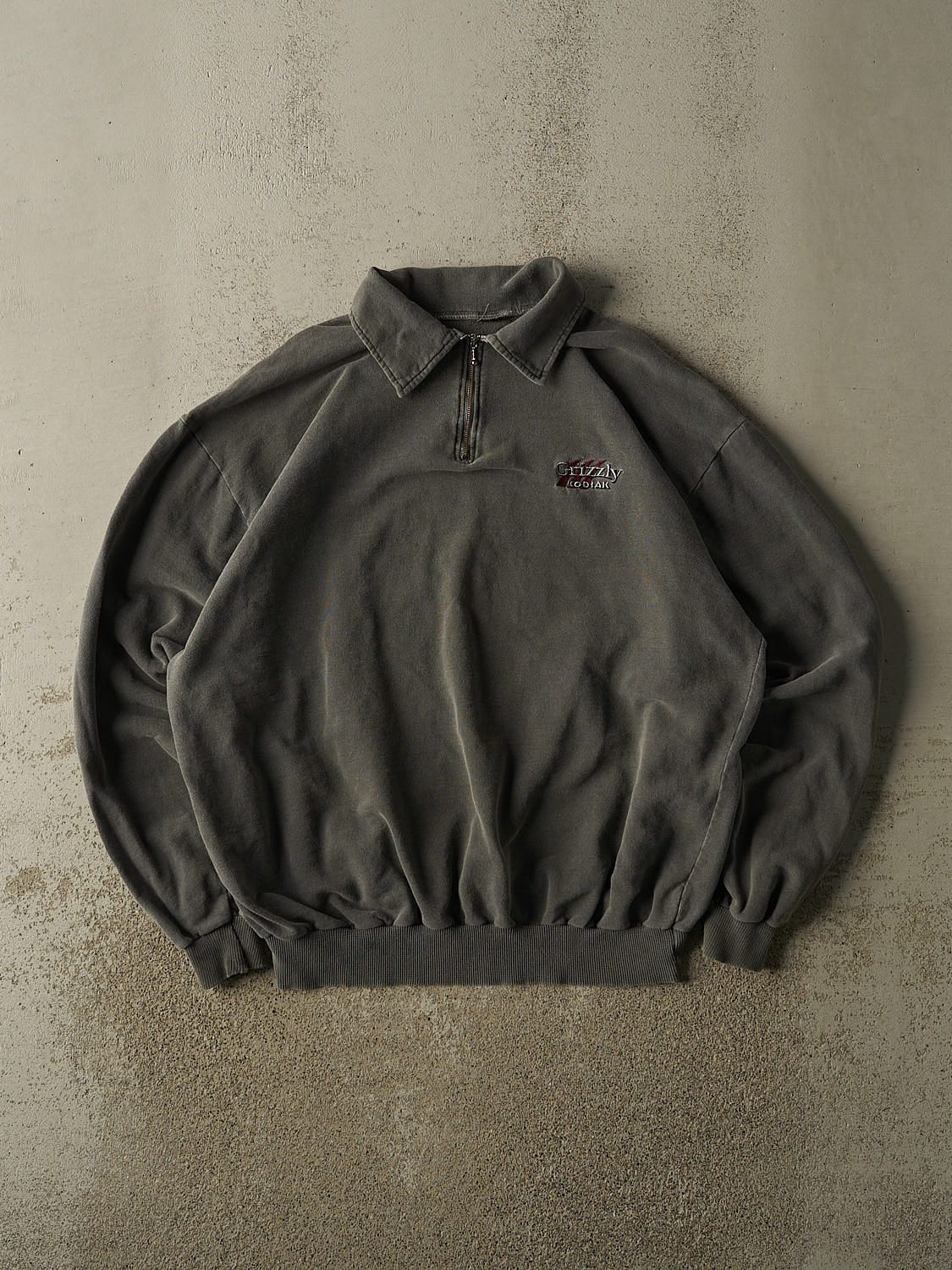 Vintage 90s Faded Charcoal Grey Kodiak Quarter Zip Sweater (XL)