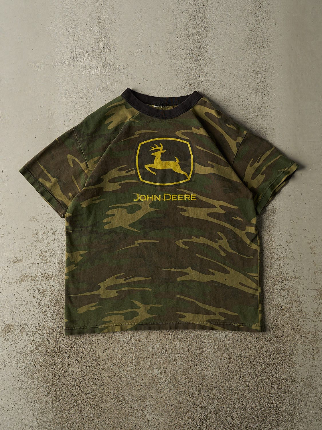 Vintage 90s Camo John Deere Tee (M/L)
