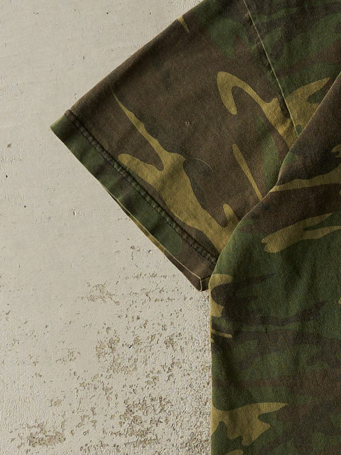 Vintage 90s Camo John Deere Tee (M/L)