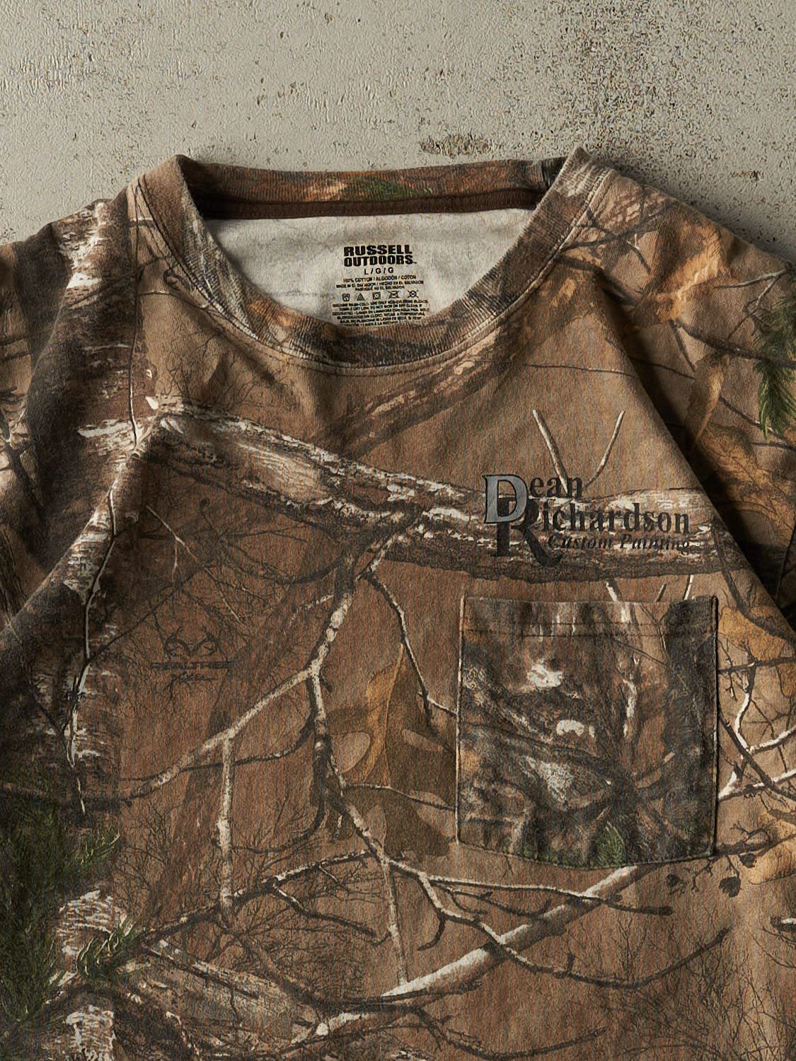 Vintage 90s Camo Russell Athletic x Realtree Pocket Tee (M)