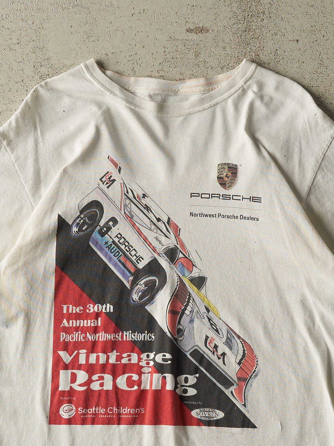 Vintage Y2K White Porsche Vintage Racing Tee (S/M)