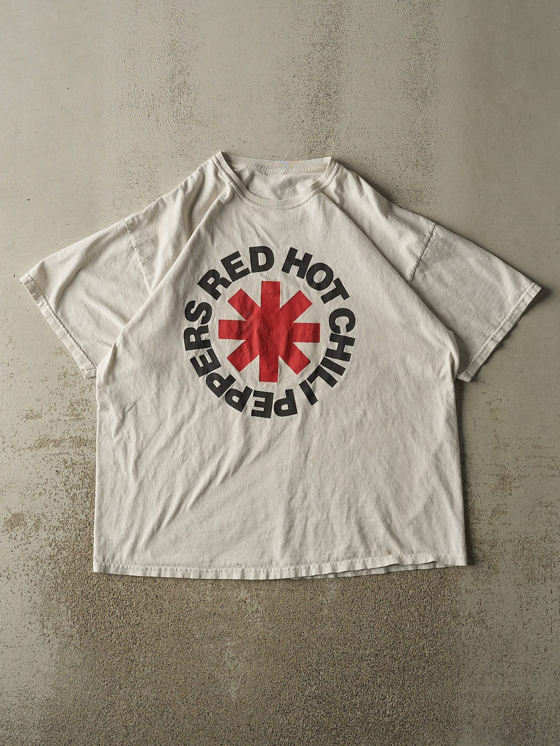Vintage Y2K White Red Hot Chili Peppers Tee (XL)